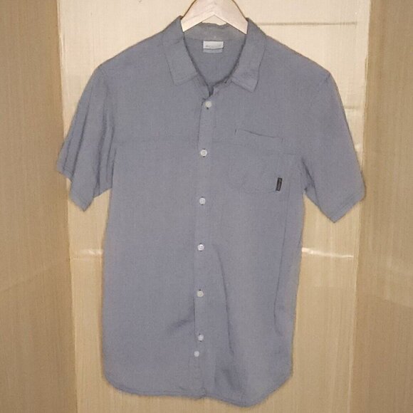 Columbia Mens Lightweight Blue Short Sleeve  Button Down Medium - Picture 1 of 5
